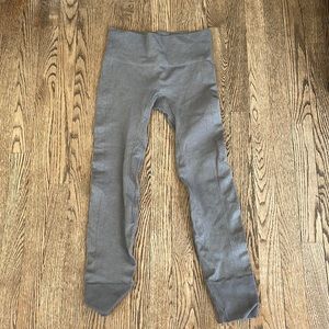 gray lululemon leggings